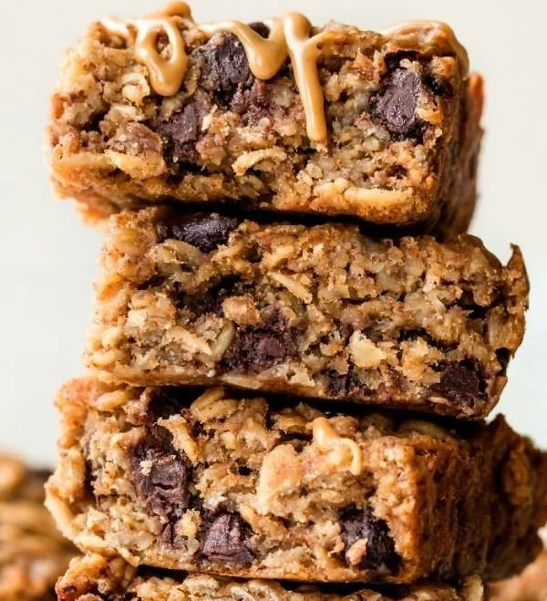 Peanut Butter Banana Oatmeal Chocolate Chip Bars