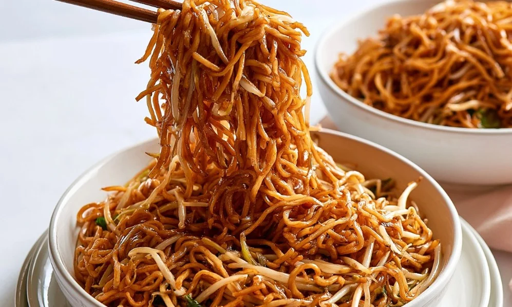 Delicious plate of Classic Chow Mein with vegetables and noodles