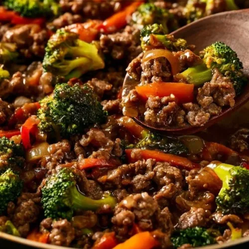 Stir-fried ground beef and broccoli in a savory sauce